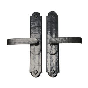 11 in. Traditional Magnetic Handle Set with studs; Black